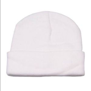 WHITE BEANIE